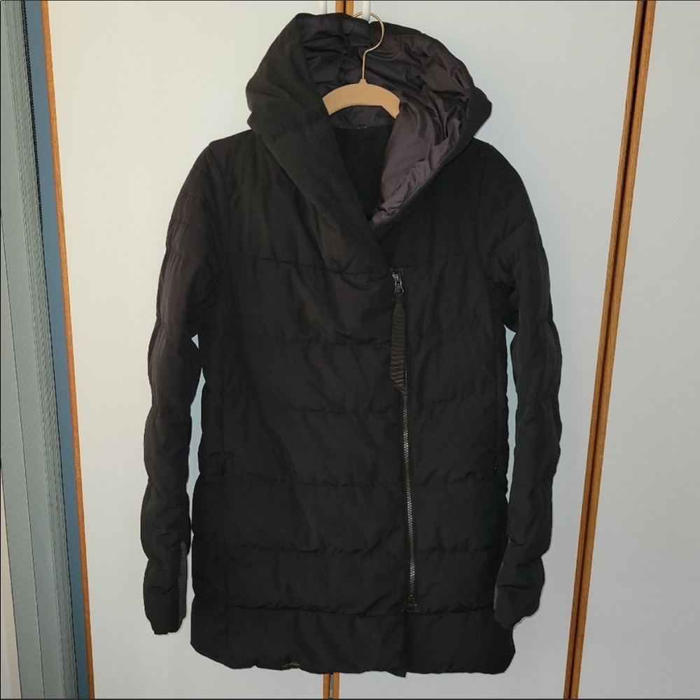 Lululemon Puffy Blanket Jacket [Black][Size 4] Quilted Down Hooded